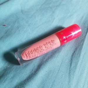 jeffree star chrysanthemum